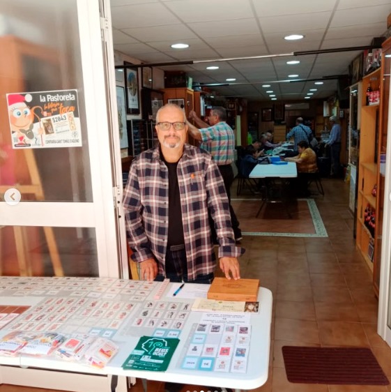 Fotos de la trobada de intercambio de sobres de azúcar en SUCREUS de Reus en Tarragona.