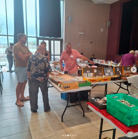 Fotos de la trobada de intercambio de sobres de azúcar en Peyriac de Mer (Francia) con el Club des Glycophiles Francais.