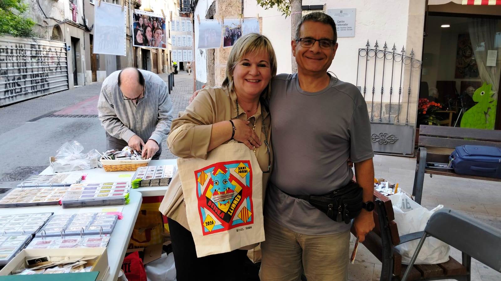 Fotos de la 26 Trobada d'intercanvi de sobres de sucre. Fira i festes del Sant Crist de Piera.