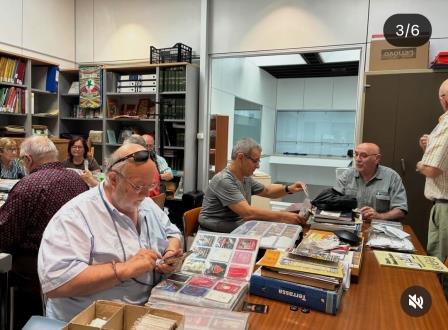Fotos de la 16ª Trobada d'intercanvis de sobrets de sucre i sacarines a Terrassa.