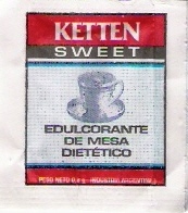 Sobres de edulcorantes de marcas de café de Argentina.