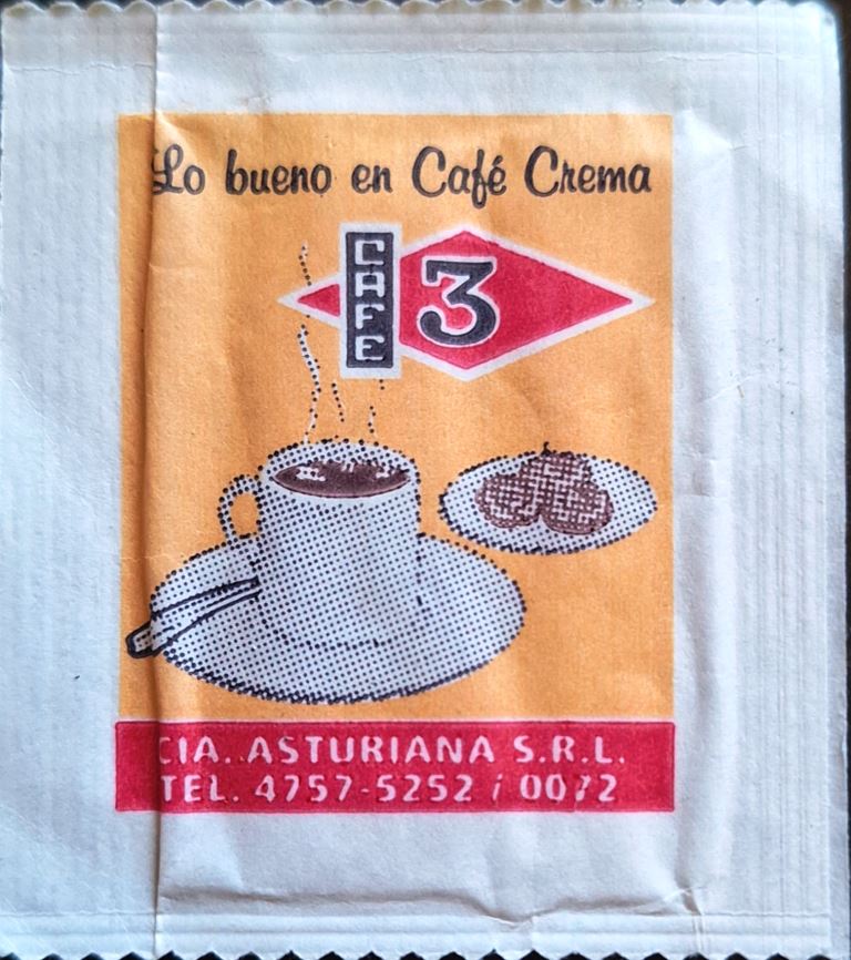 Sobres de edulcorantes de la marca de café argentina 3.