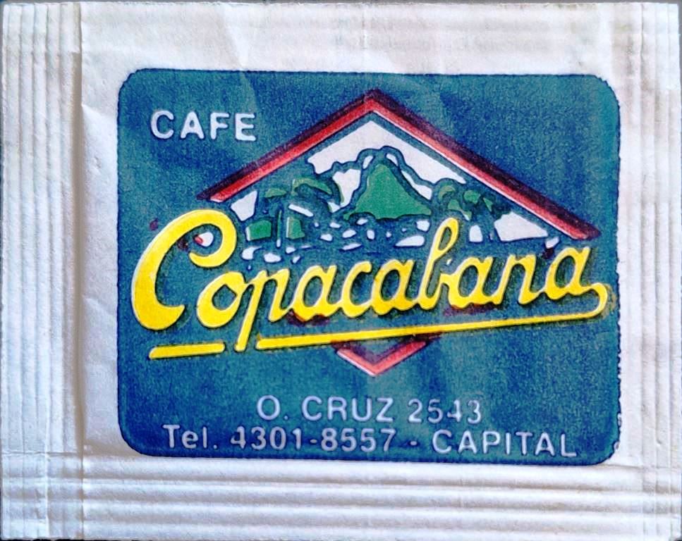 Sobres de edulcorantes de la marca de café argentina COPACABANA. Sobres de edulcorantes de la marca de café argentina COPACABANA.