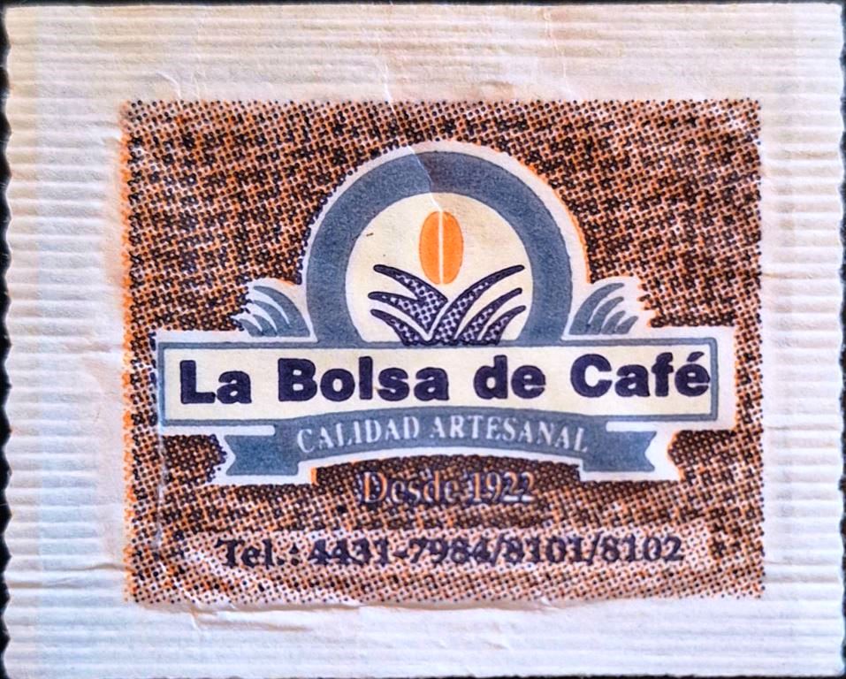 Sobres de edulcorantes de la marca de café argentina LA BOLSA DEL CAFÉ. Sobres de edulcorantes de la marca de café argentina LA BOLSA DEL CAFÉ.