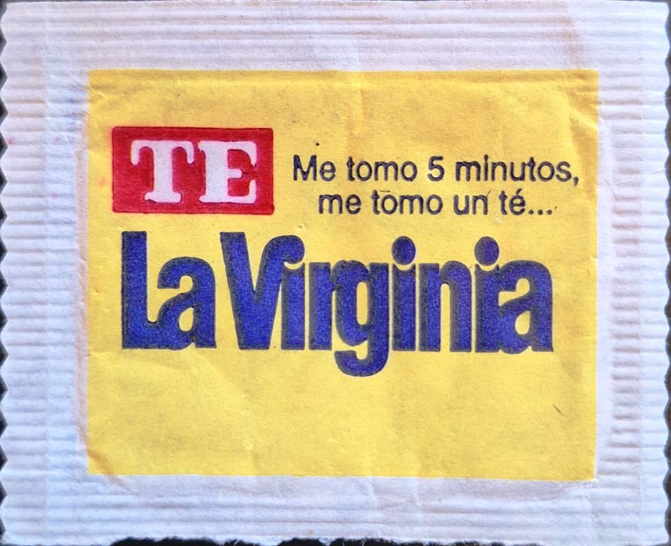 Sobres de edulcorantes de la marca de café argentina LA VIRGINIA. Sobres de edulcorantes de la marca de café argentina LA VIRGINIA.