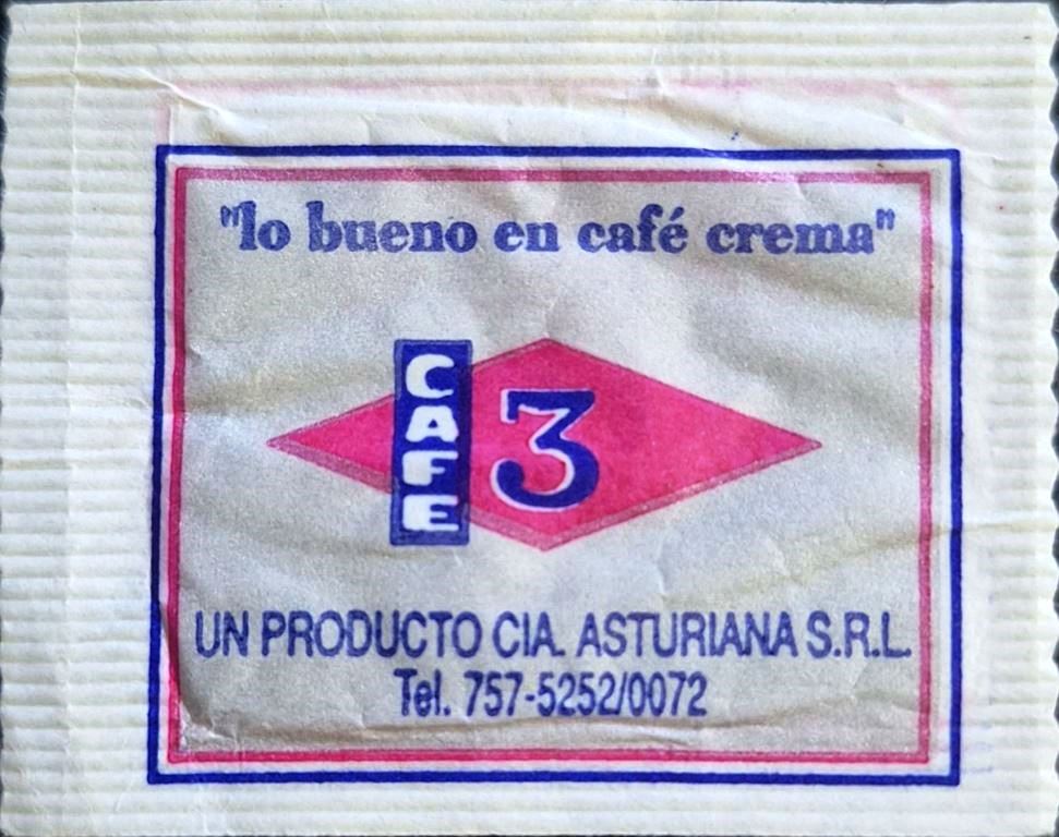 Sobres de edulcorantes de la marca Argentina de café 3. Sobres de edulcorantes de la marca Argentina de café 3.
