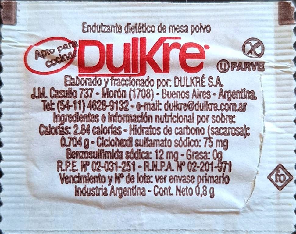Sobres de edulcorantes de la marca Argentina de café FM. Sobres de edulcorantes de la marca Argentina de café FM.