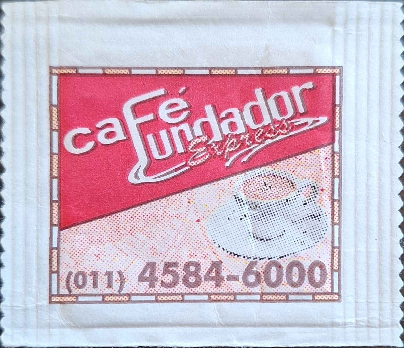 Sobres de edulcorantes de la marca Argentina de café FUNDADOR. Sobres de edulcorantes de la marca Argentina de café FUNDADOR.