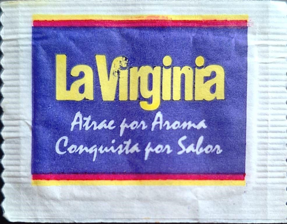 Sobres de edulcorantes de la marca Argentina de café LA VIRGINIA. Sobres de edulcorantes de la marca Argentina de café LA VIRGINIA.