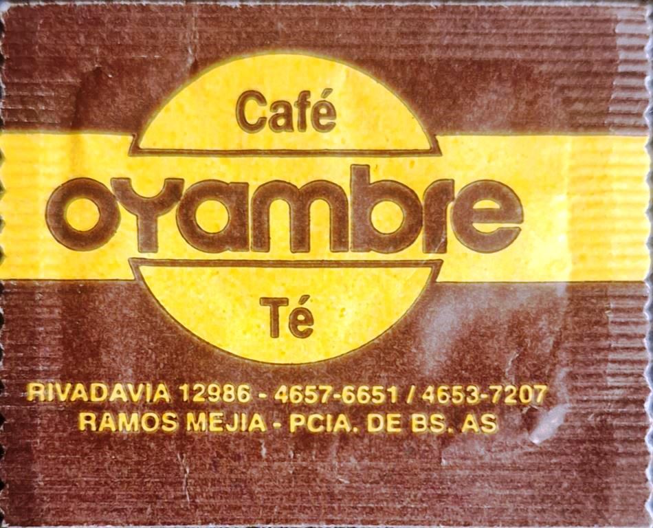 Sobres de edulcorantes de la marca Argentina de café OYAMBRE. Sobres de edulcorantes de la marca Argentina de café OYAMBRE.
