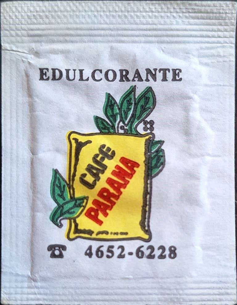 Sobres de edulcorantes de la marca Argentina de café PARANA. Sobres de edulcorantes de la marca Argentina de café PARANA.