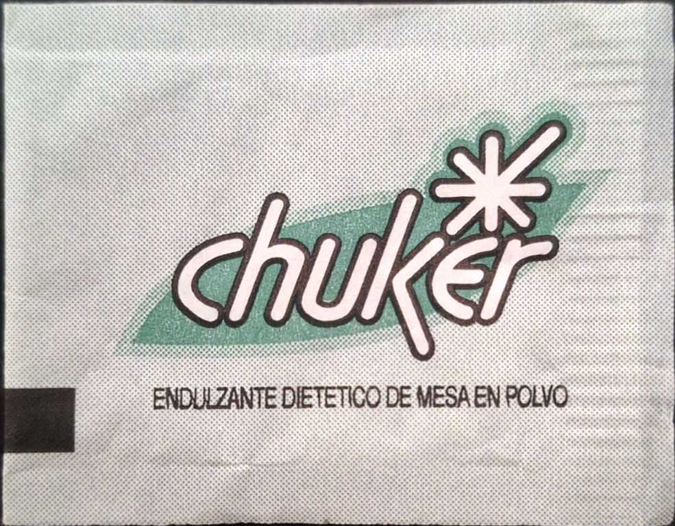 Sobres de edulcorantes de marcas de café de Argentina.