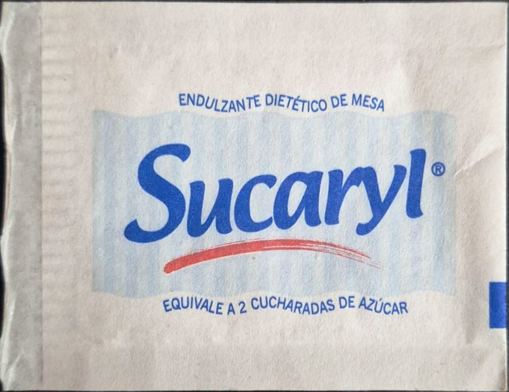 Sobres de edulcorantes de la marca Argentina de edulcorante SUCARYL. Sobres de edulcorantes de la marca Argentina de edulcorante SUCARYL.