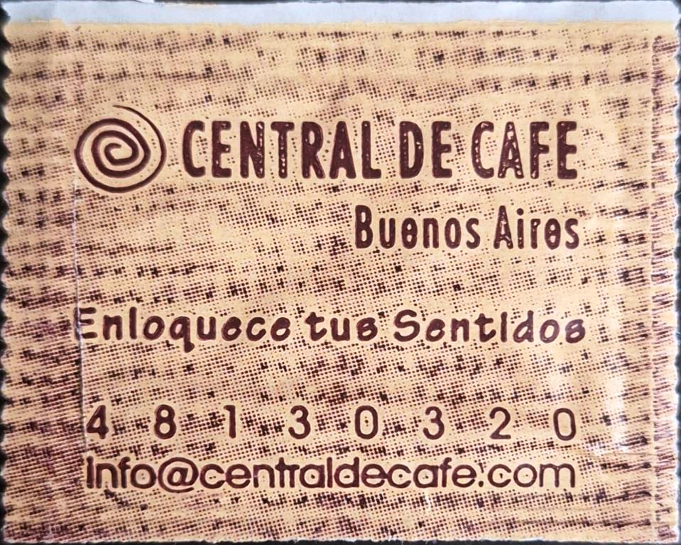 Sobres de edulcorantes del local de hostelería CENTRAL del CAFÉ. Sobres de edulcorantes del local de hostelería CENTRAL del CAFÉ.