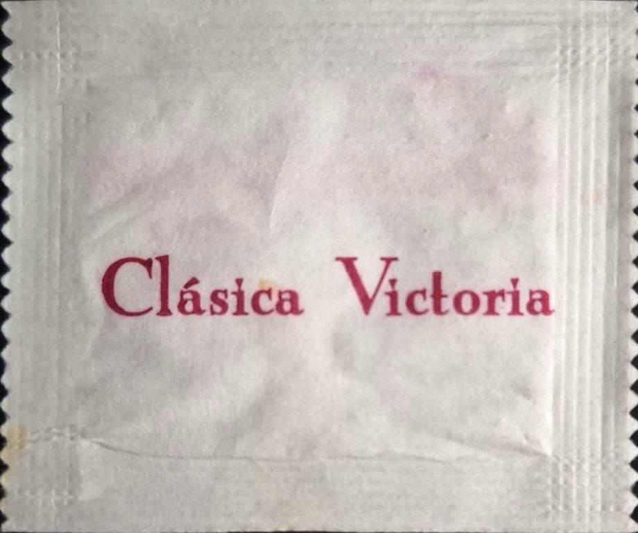 Sobres de edulcorantes del local de hostelería CLÁSICA VICTORIA. Sobres de edulcorantes del local de hostelería CLÁSICA VICTORIA.