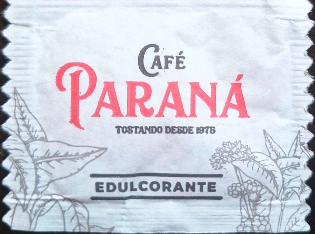 Sobres de edulcorantes de la marca Argentina de café PARANA. Sobres de edulcorantes de la marca Argentina de café PARANA.