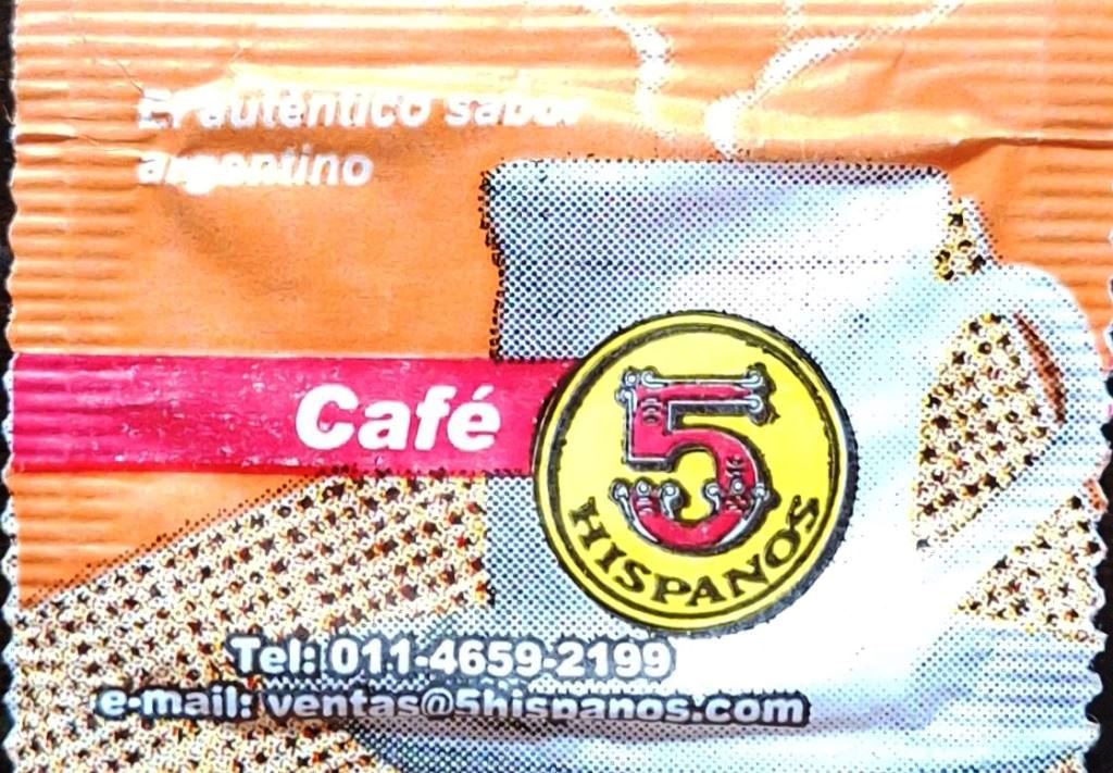 Sobres de edulcorantes de la marca Argentina de café 5 HISPANOS. Sobres de edulcorantes de la marca Argentina de café 5 HISPANOS.