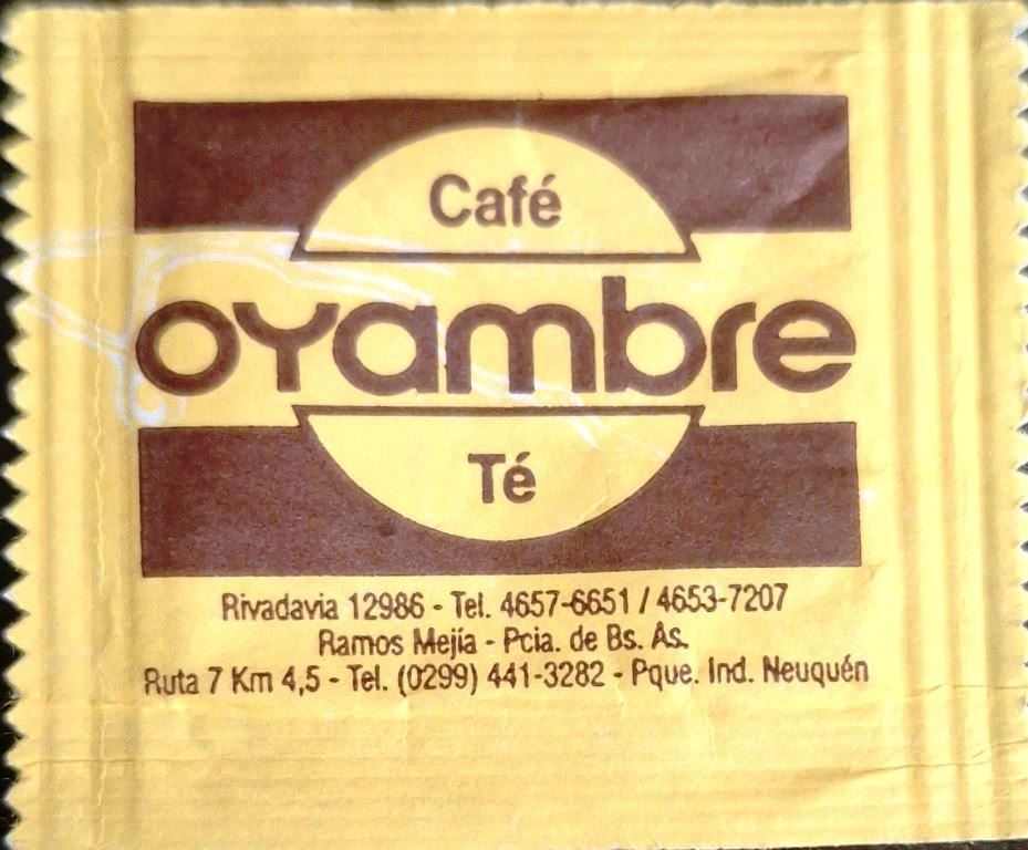 Sobres de edulcorantes de la marca Argentina de café OYAMBRE. Sobres de edulcorantes de la marca Argentina de café OYAMBRE.