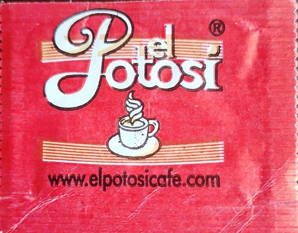 Sobres de edulcorantes de la marca Argentina de café EL POTOSI. Sobres de edulcorantes de la marca Argentina de café EL POTOSI.