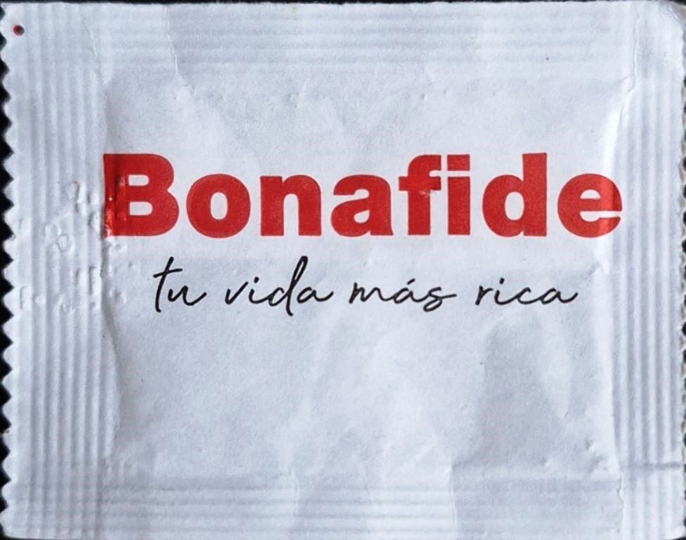 Sobres de edulcorantes de la marca Argentina de café BONAFIDE. Sobres de edulcorantes de la marca Argentina de café BONAFIDE.