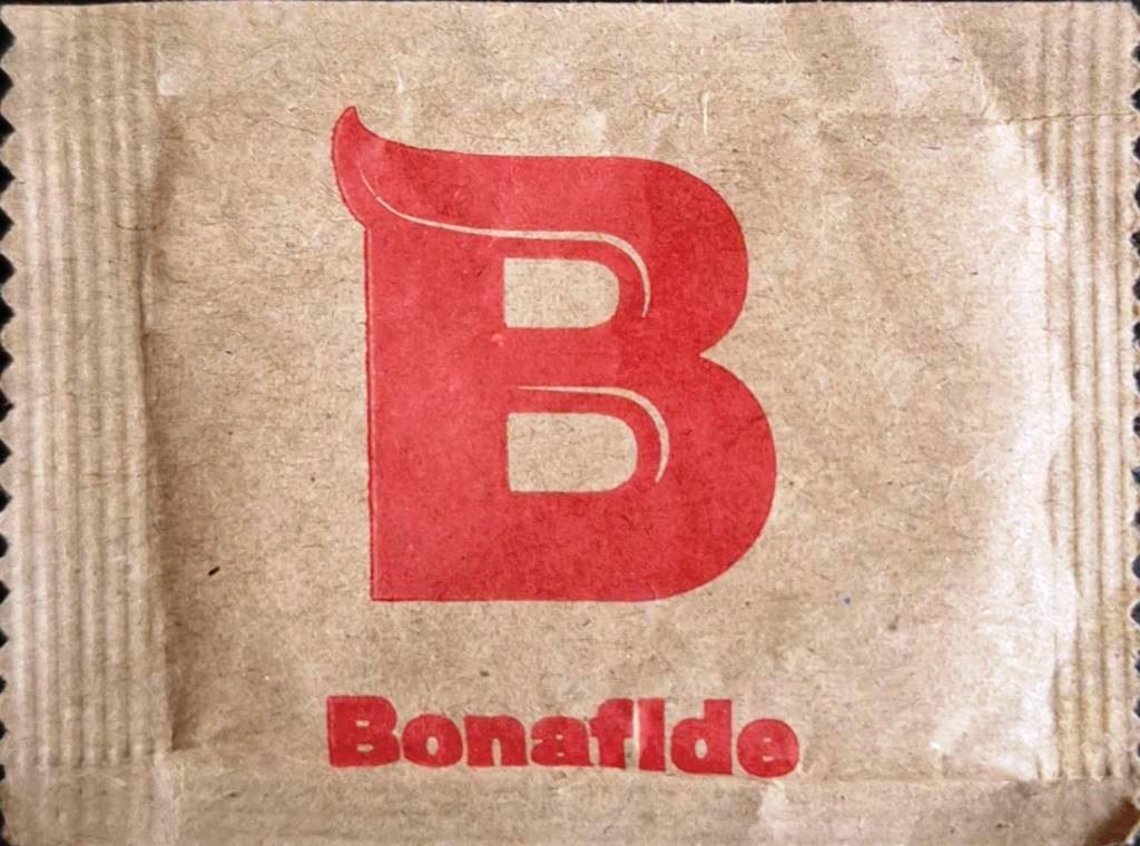 Sobres de edulcorantes de la marca Argentina de café BONAFIDE. Sobres de edulcorantes de la marca Argentina de café BONAFIDE.