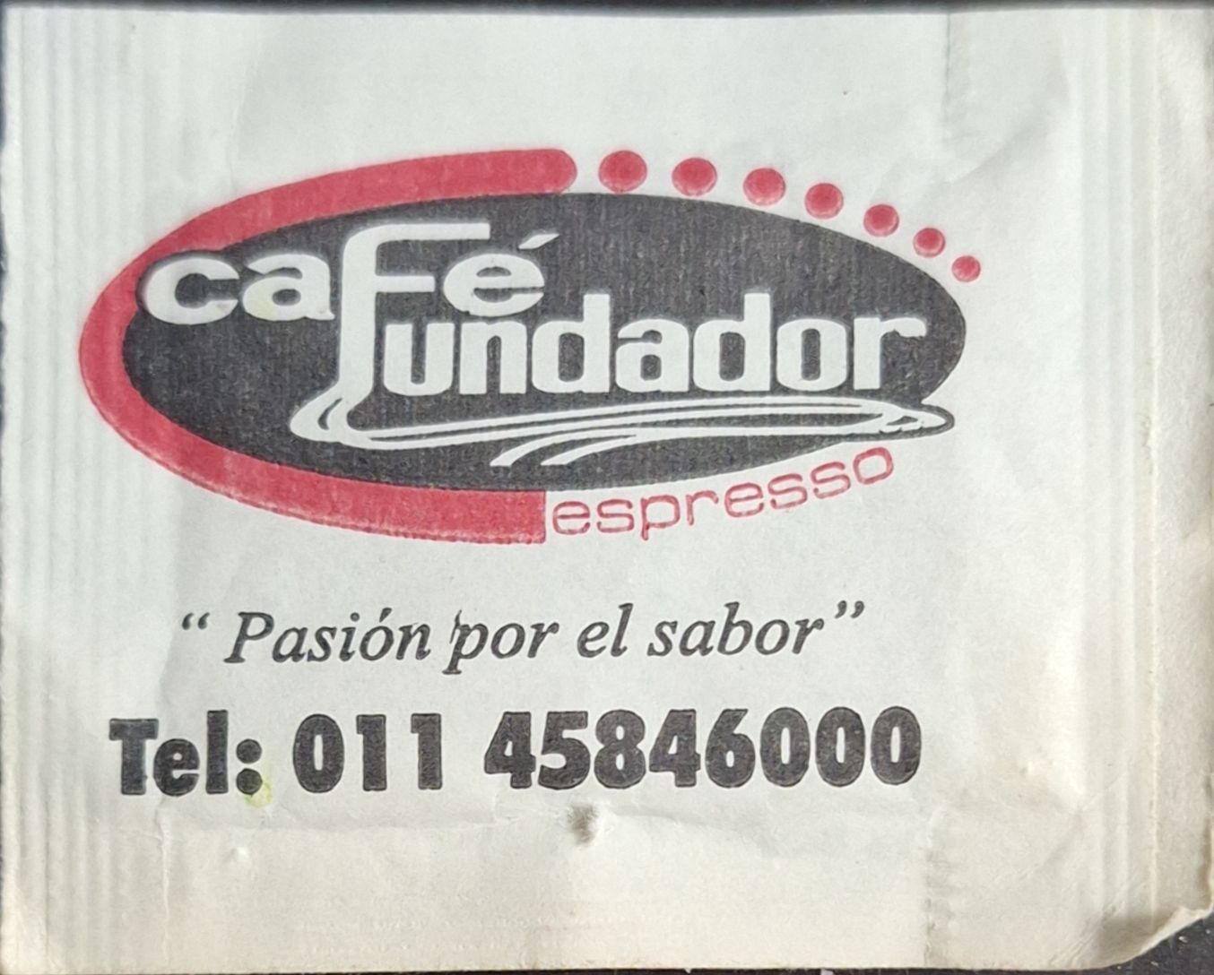 Sobres de edulcorantes de la marca Argentina de café FUNDADOR. Sobres de edulcorantes de la marca Argentina de café FUNDADOR.