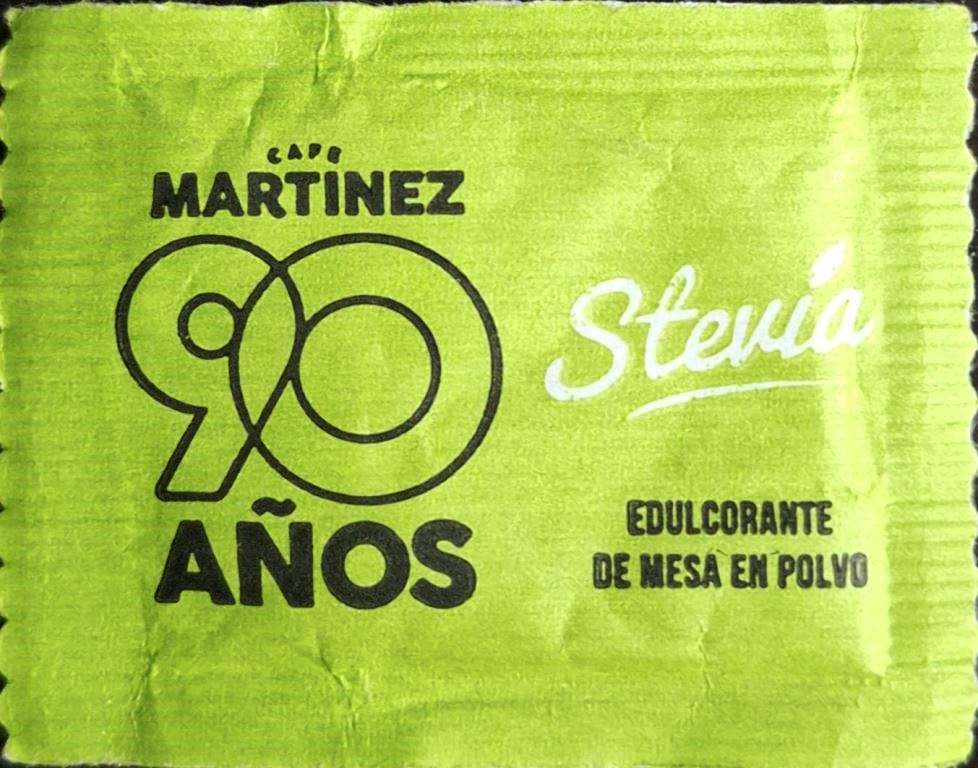 Sobres de edulcorantes de la marca Argentina de café MARTINEZ. Sobres de edulcorantes de la marca Argentina de café MARTINEZ.