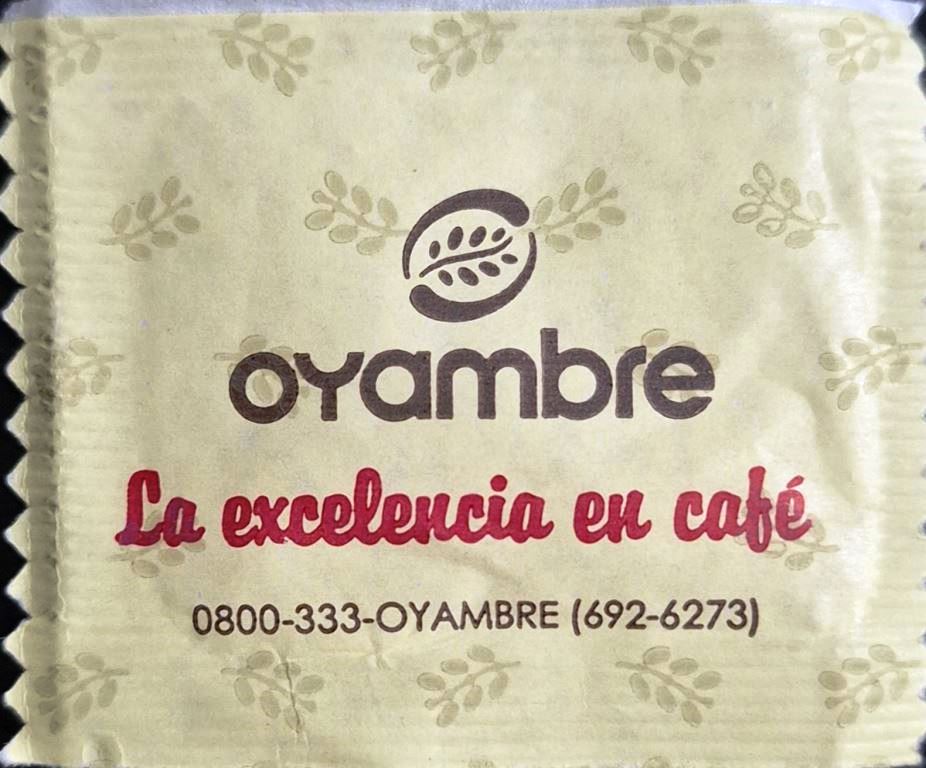 Sobres de edulcorantes de la marca Argentina de café OYAMBRE. Sobres de edulcorantes de la marca Argentina de café OYAMBRE.