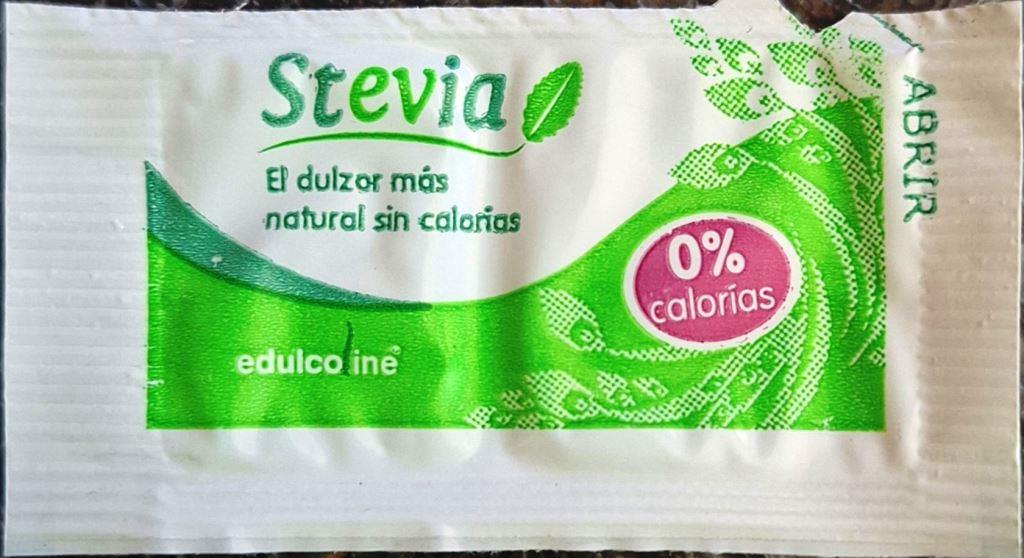 Sobres de edulcorantes de la marca de café CAFENTO. Sobres de edulcorantes de la marca de café CAFENTO.