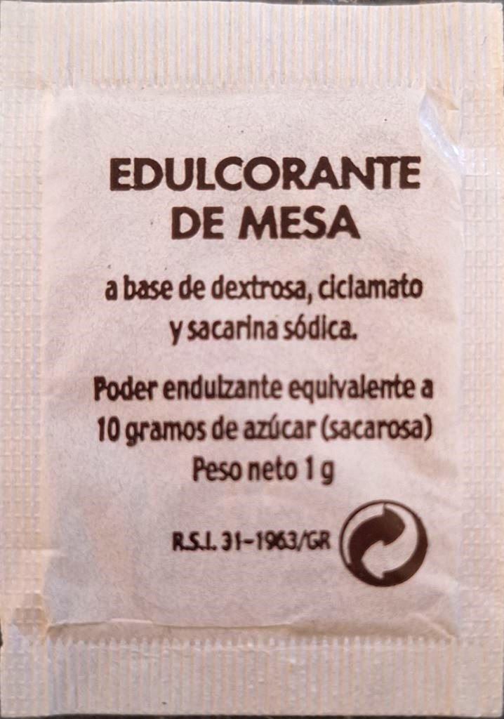Sobres de edulcorantes de España de la marca de café LUGOMER. Sobres de edulcorantes de España de la marca de café LUGOMER.