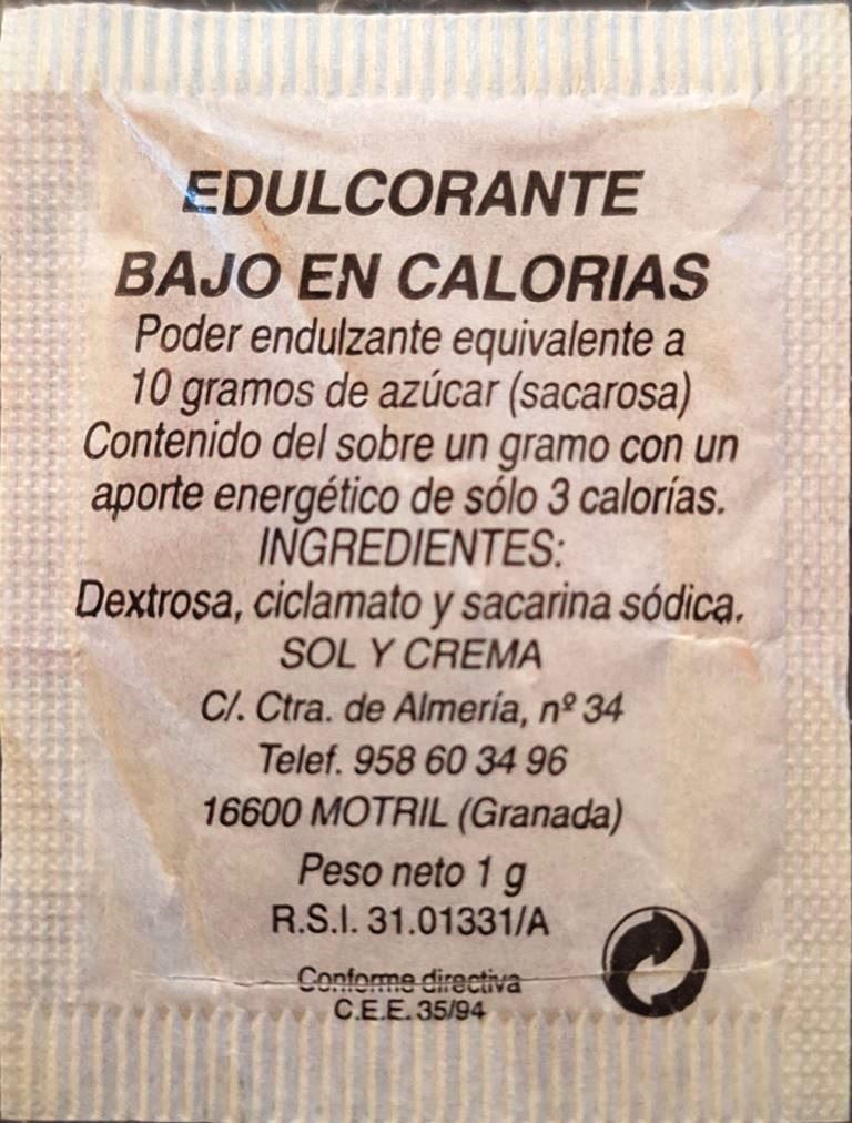 Sobres de edulcorantes de España de la marca de café SOL Y CREMA. Sobres de edulcorantes de España de la marca de café SOL Y CREMA.