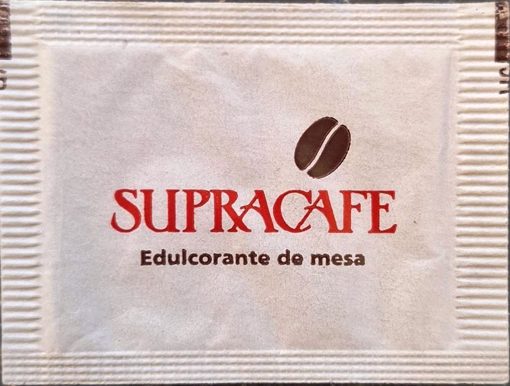 Sobres de edulcorantes de España de la marca de café SUPRACAFÉ. Sobres de edulcorantes de España de la marca de café SUPRACAFÉ.