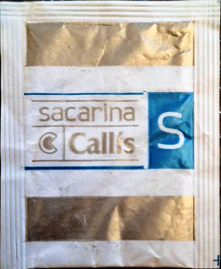 Sobres de edulcorantes de la marca de café CALLIS. Sobres de edulcorantes de la marca de café CALLIS.