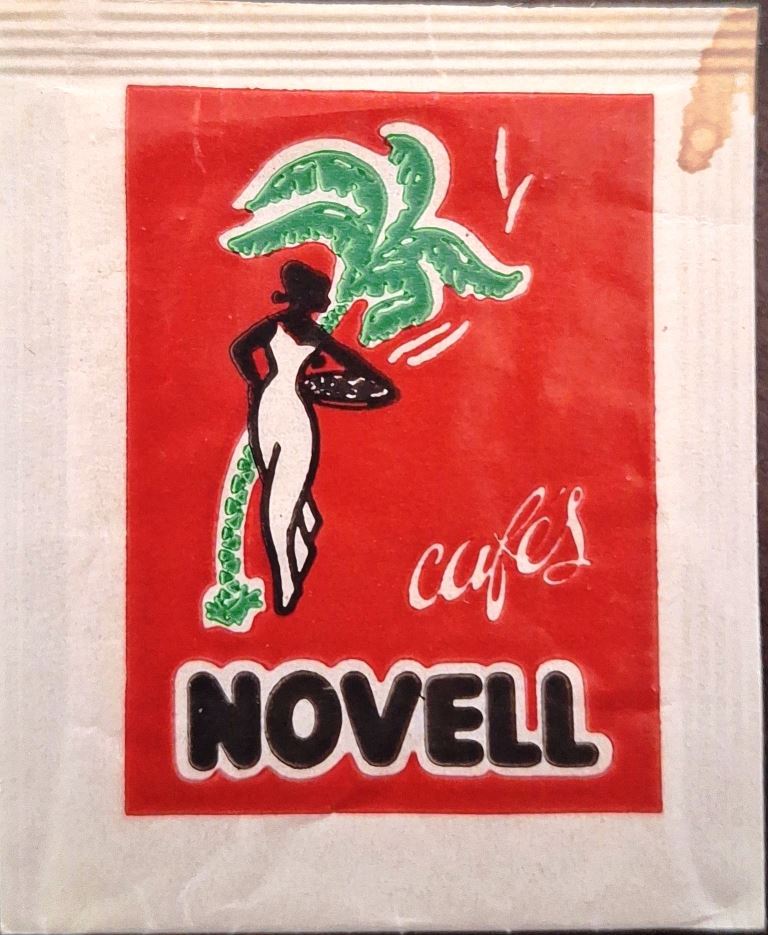 Sobres de edulcorantes de España de la marca de café NOVELL. Sobres de edulcorantes de España de la marca de café NOVELL.