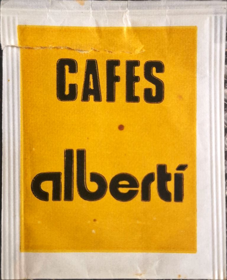 Sobres de edulcorantes de la marca de café ALBERTI. Sobres de edulcorantes de la marca de café ALBERTI.