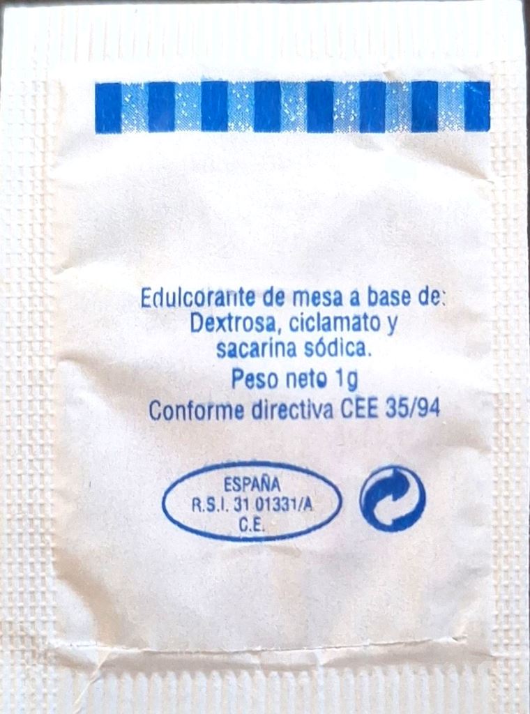 Sobres de edulcorantes de la marca de café JURADO. Sobres de edulcorantes de la marca de café JURADO.