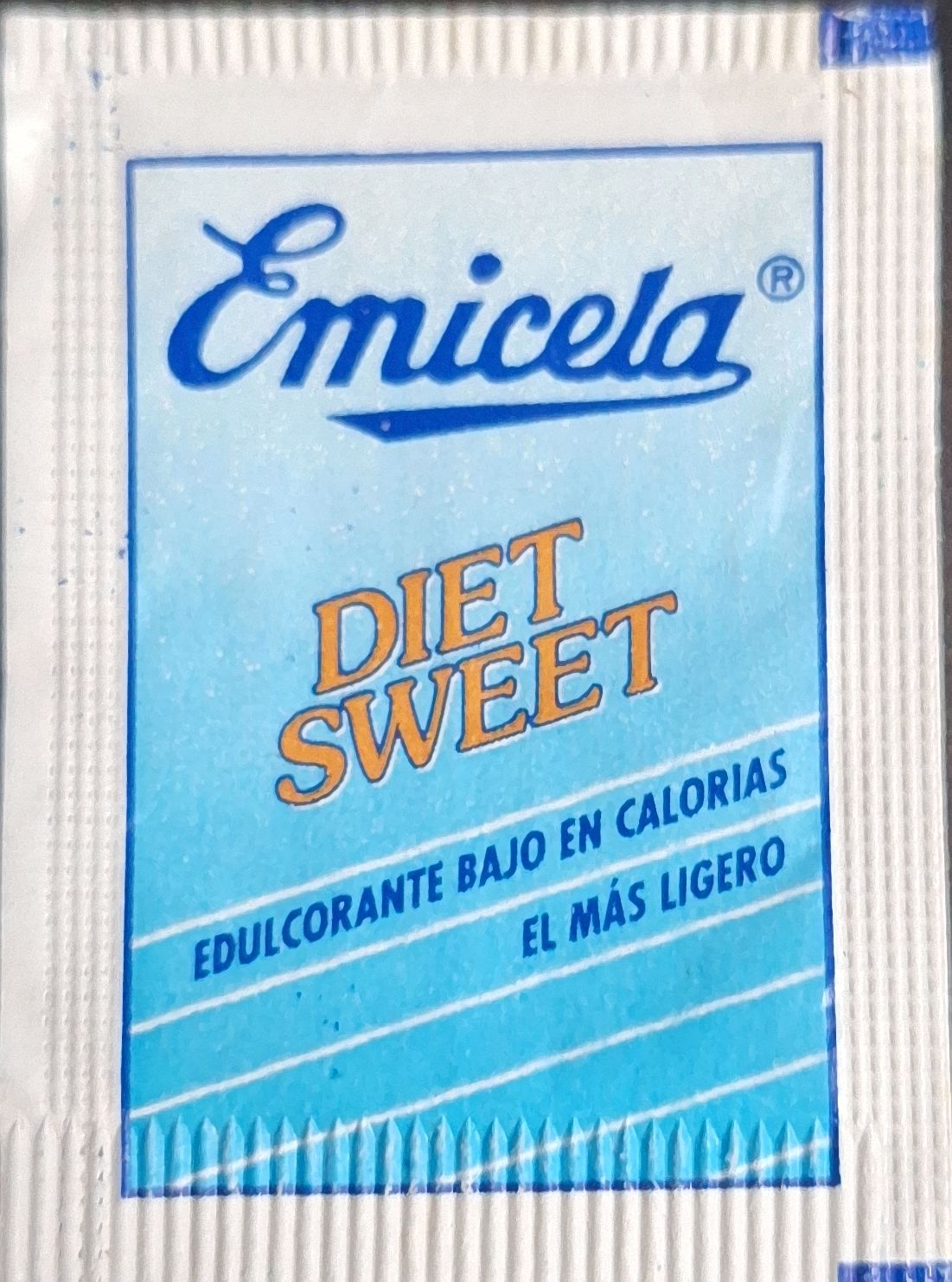 Sobres de edulcorantes de la marca de café EMICELA. Sobres de edulcorantes de la marca de café EMICELA.