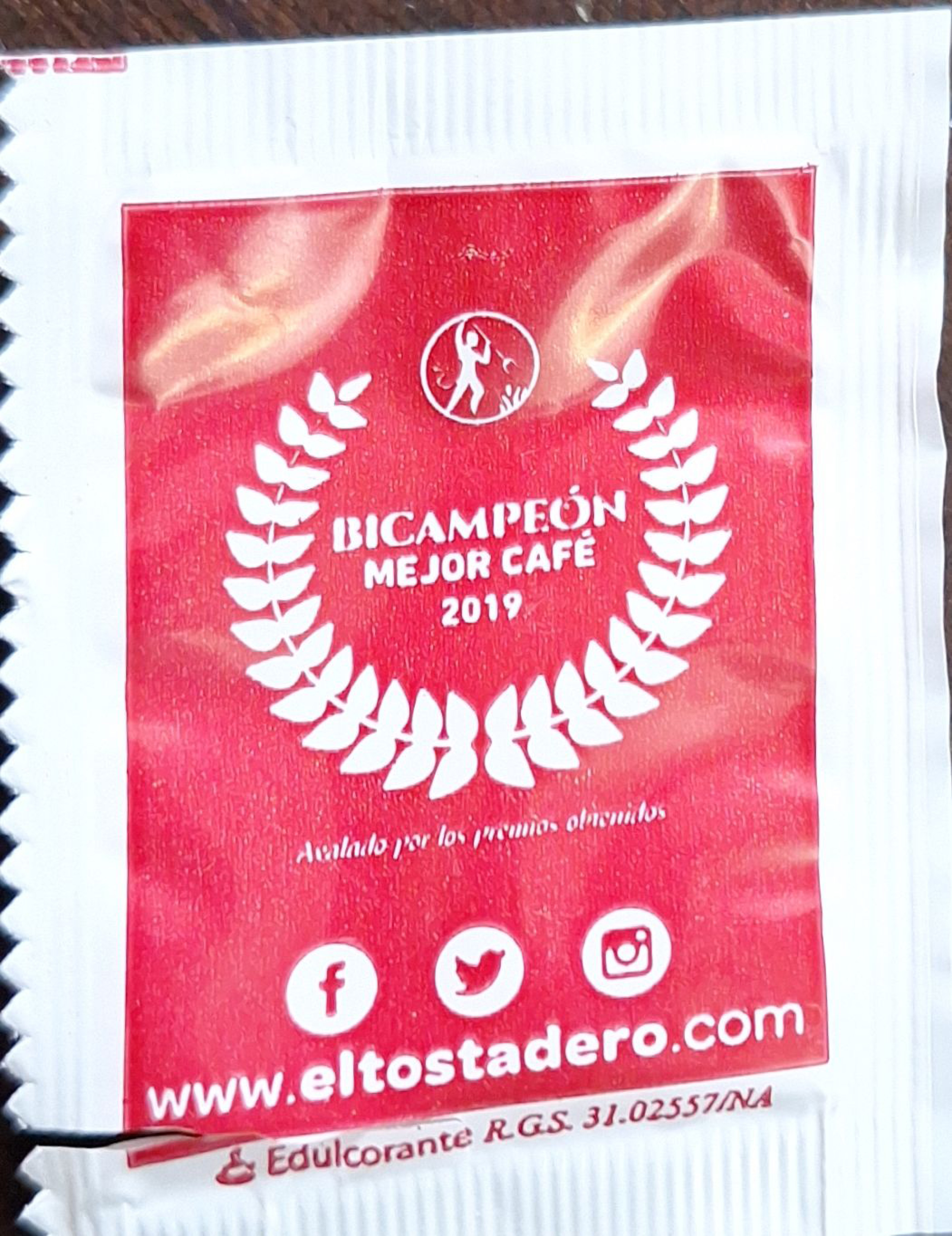 Sobres de edulcorantes de la marca de café EL TOSTADERO. Sobres de edulcorantes de la marca de café EL TOSTADERO.