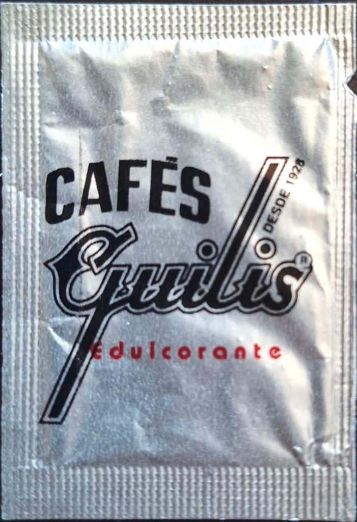 Sobres de edulcorantes de la marca de café GUILIS. Sobres de edulcorantes de la marca de café GUILIS.