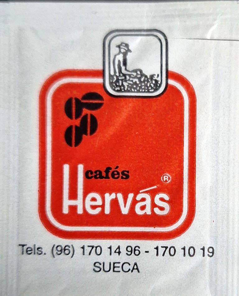 Sobres de edulcorantes de la marca de café HERVAS. Sobres de edulcorantes de la marca de café HERVAS.