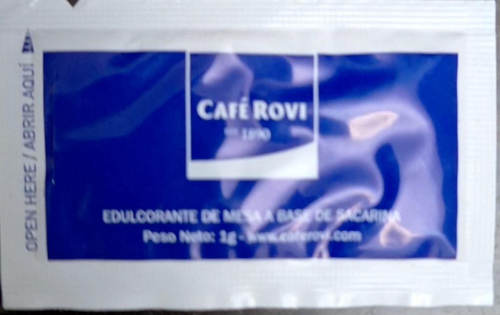 Sobres de edulcorantes de España de la marca de café ROVI. Sobres de edulcorantes de España de la marca de café ROVI.