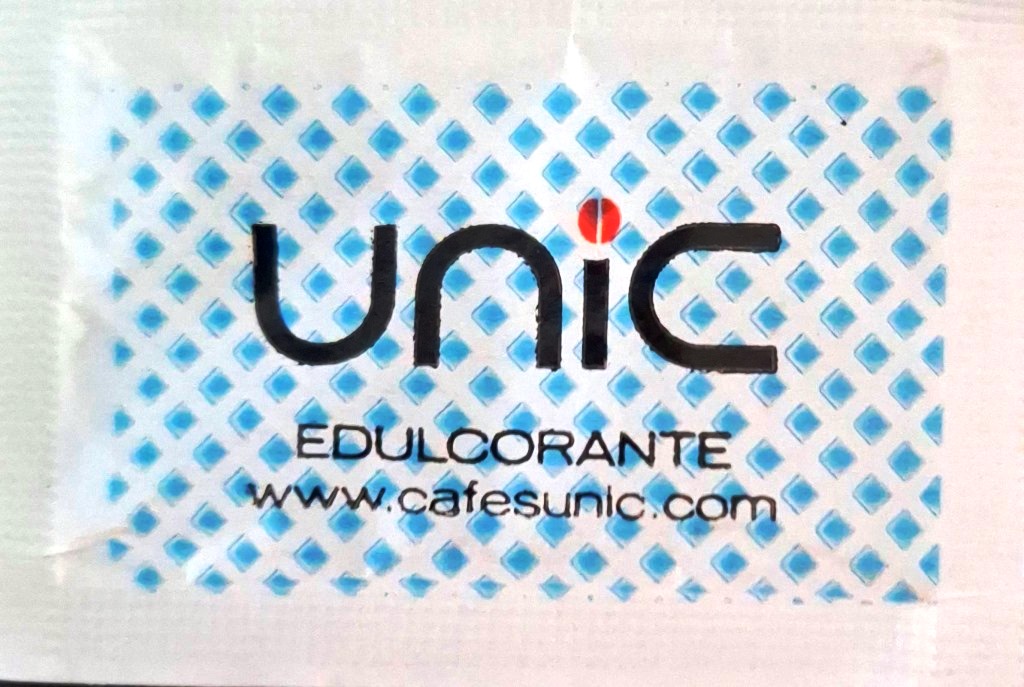 Sobres de edulcorantes de España de la marca de café UNIC. Sobres de edulcorantes de España de la marca de café UNIC.