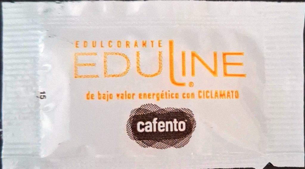 Sobres de edulcorantes de la marca de café CAFENTO. Sobres de edulcorantes de la marca de café CAFENTO.