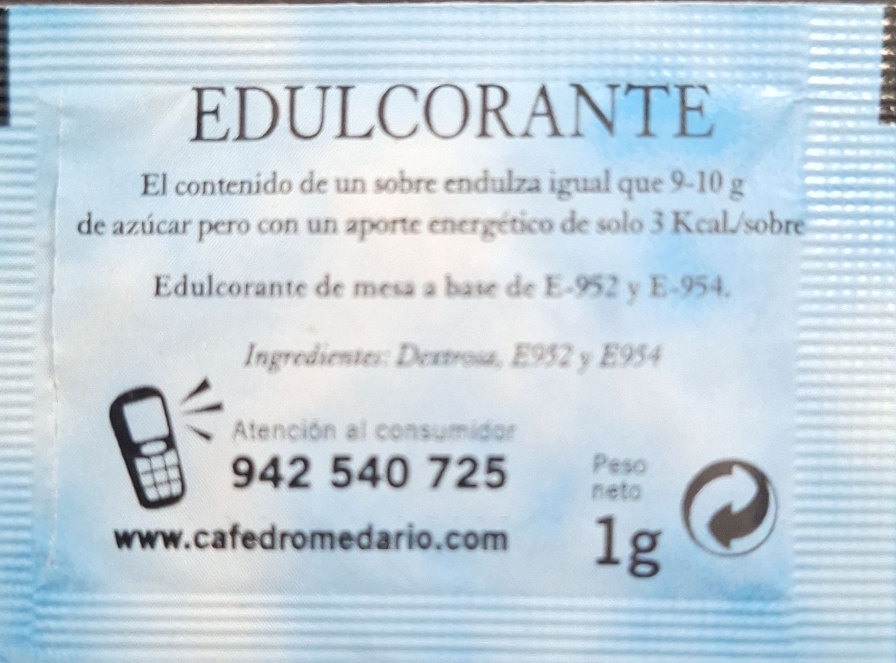 Sobres de edulcorantes de la marca de café DROMEDARIO. Sobres de edulcorantes de la marca de café DROMEDARIO.