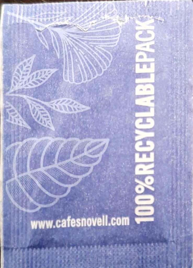 Sobres de edulcorantes de España de la marca de café NOVELL. Sobres de edulcorantes de España de la marca de café NOVELL.