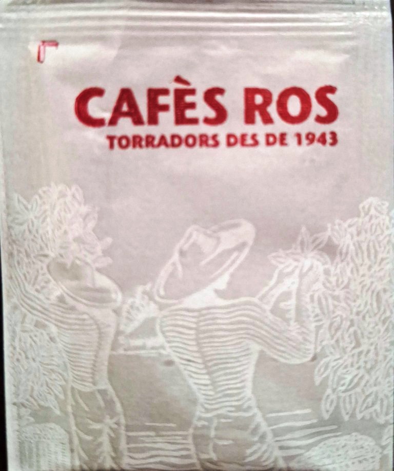Sobres de edulcorantes de España de la marca de café ROS. Sobres de edulcorantes de España de la marca de café ROS.