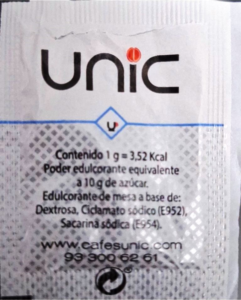 Sobres de edulcorantes de España de la marca de café UNIC. Sobres de edulcorantes de España de la marca de café UNIC.
