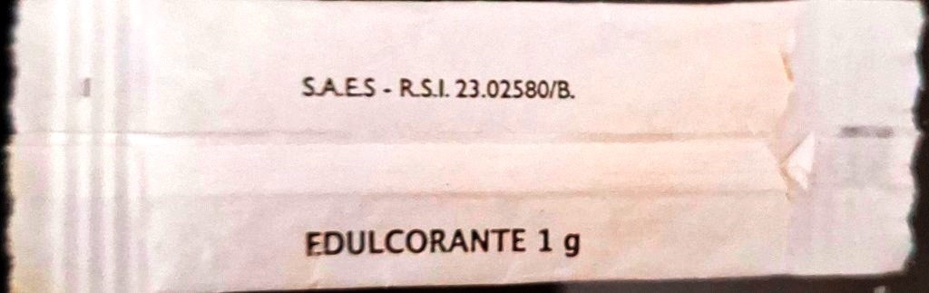 Sobres de edulcorantes de la marca de café BAZAR. Sobres de edulcorantes de la marca de café BAZAR.