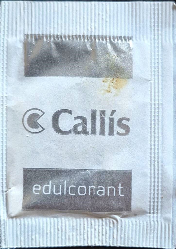 Sobres de edulcorantes de la marca de café CALLIS. Sobres de edulcorantes de la marca de café CALLIS.