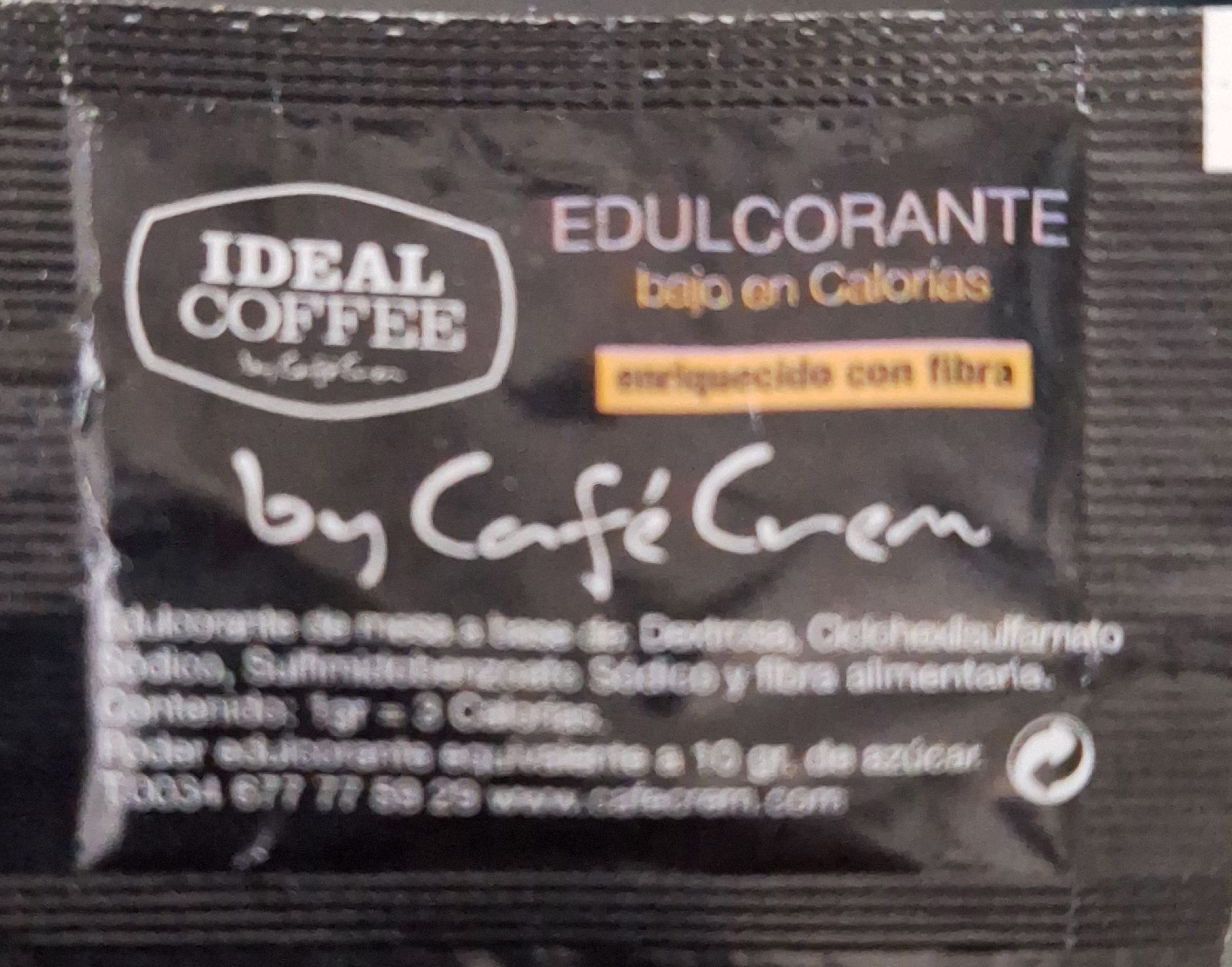 Sobres de edulcorantes de la marca de café CREM. Sobres de edulcorantes de la marca de café CREM.